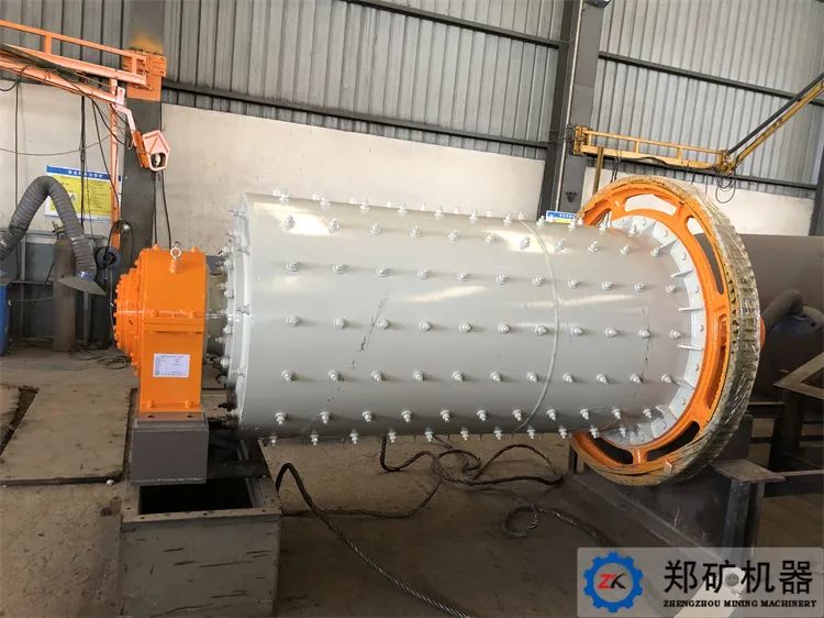 越南粉磨項目球磨機、除塵器設備